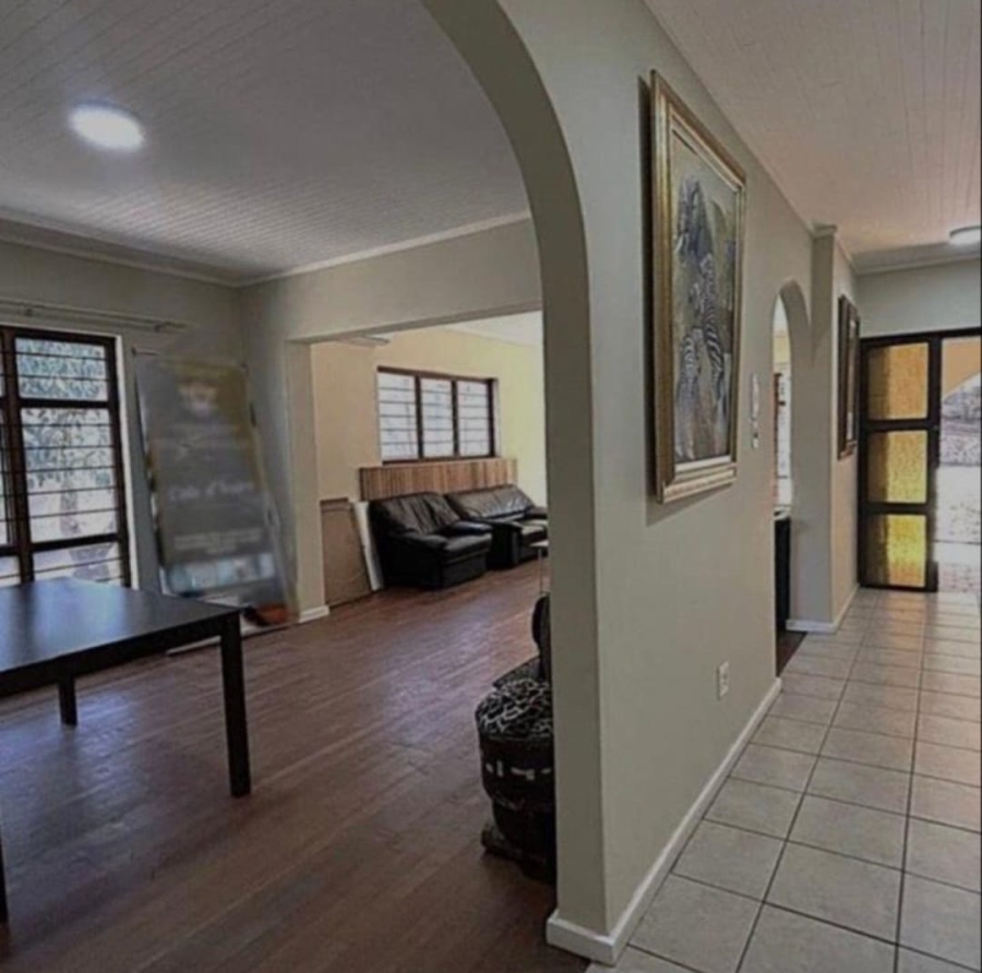 5 Bedroom Property for Sale in Eastwood Gauteng