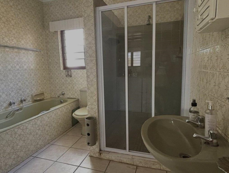 5 Bedroom Property for Sale in Eastwood Gauteng