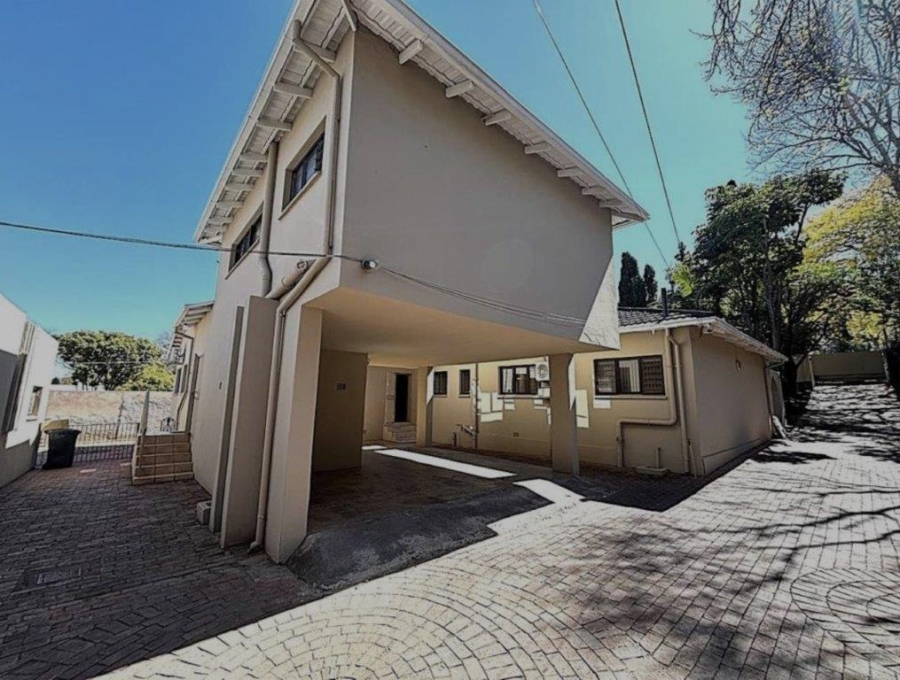 5 Bedroom Property for Sale in Eastwood Gauteng