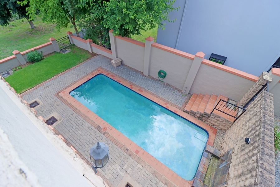 4 Bedroom Property for Sale in Blue Valley Golf Estate Gauteng