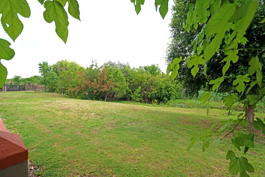 4 Bedroom Property for Sale in Blue Valley Golf Estate Gauteng