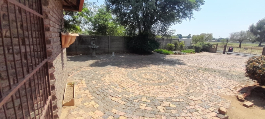 4 Bedroom Property for Sale in Riversdale Gauteng