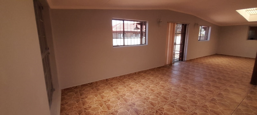 4 Bedroom Property for Sale in Riversdale Gauteng