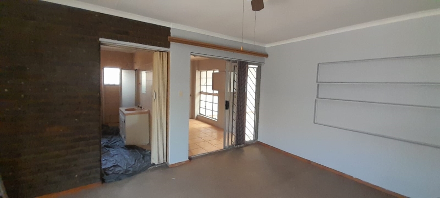4 Bedroom Property for Sale in Riversdale Gauteng