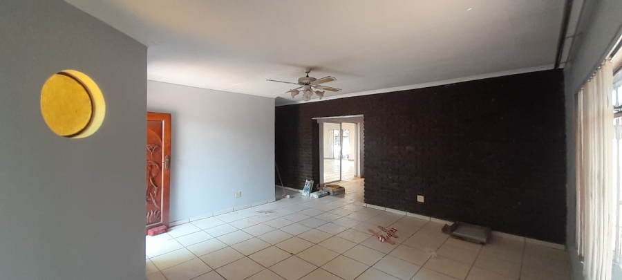 4 Bedroom Property for Sale in Riversdale Gauteng