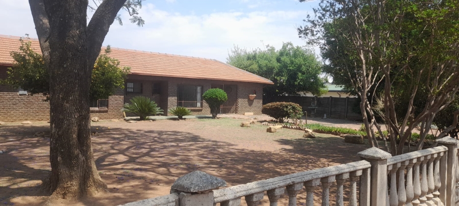 4 Bedroom Property for Sale in Riversdale Gauteng