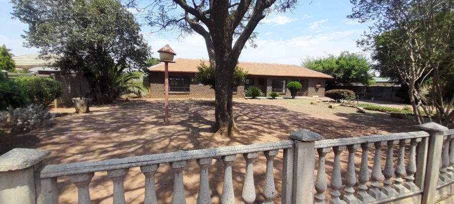 4 Bedroom Property for Sale in Riversdale Gauteng