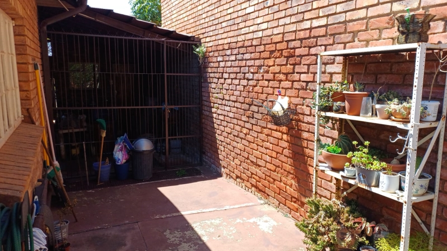 4 Bedroom Property for Sale in Amandasig Gauteng