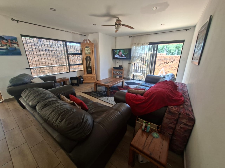 3 Bedroom Property for Sale in Kenmare Gauteng