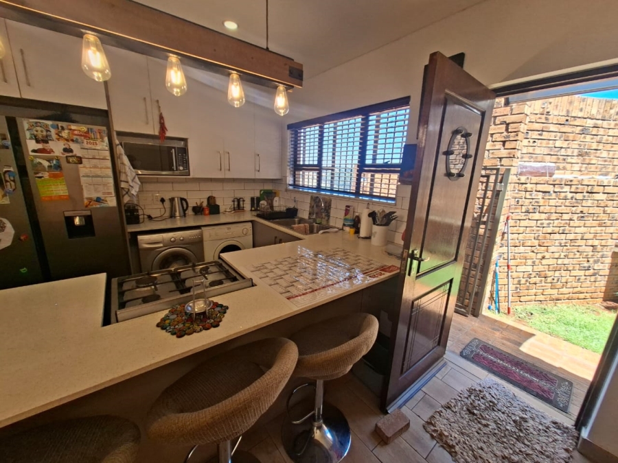 3 Bedroom Property for Sale in Kenmare Gauteng