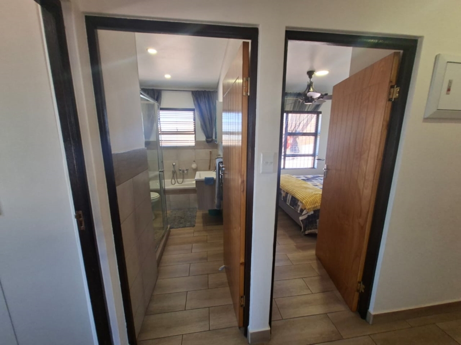 3 Bedroom Property for Sale in Kenmare Gauteng
