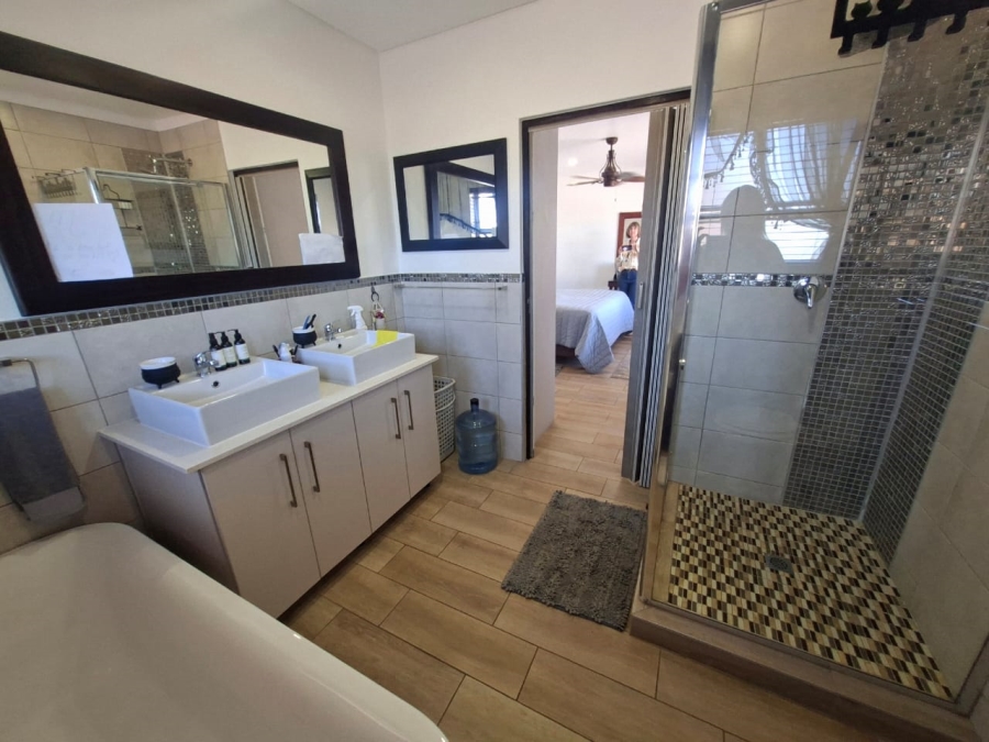 3 Bedroom Property for Sale in Kenmare Gauteng