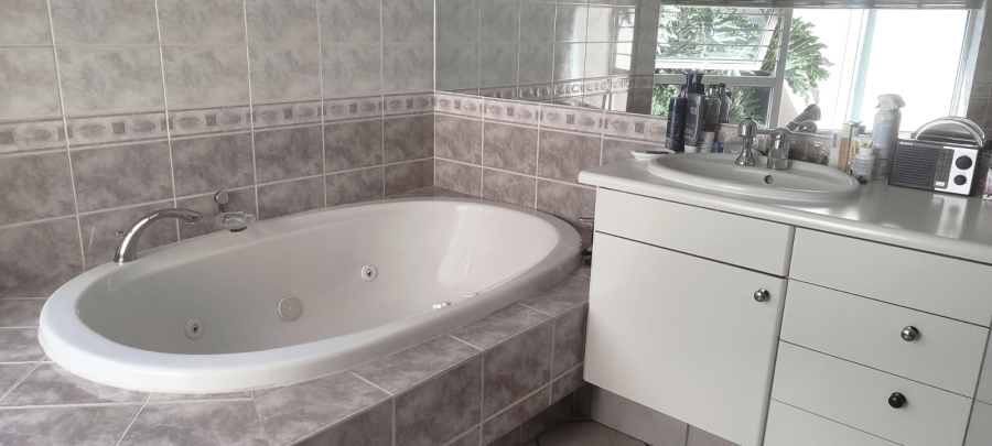 3 Bedroom Property for Sale in Monument Gauteng