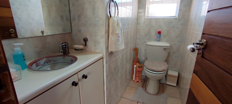 3 Bedroom Property for Sale in Monument Gauteng