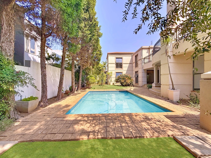 4 Bedroom Property for Sale in Silver Lakes Golf Estate Gauteng