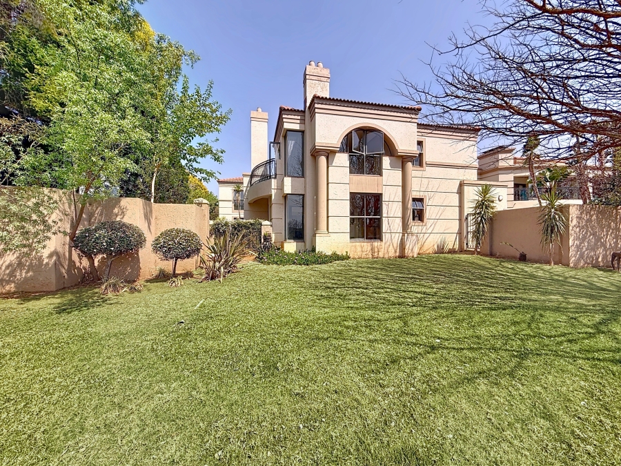 4 Bedroom Property for Sale in Silver Lakes Golf Estate Gauteng