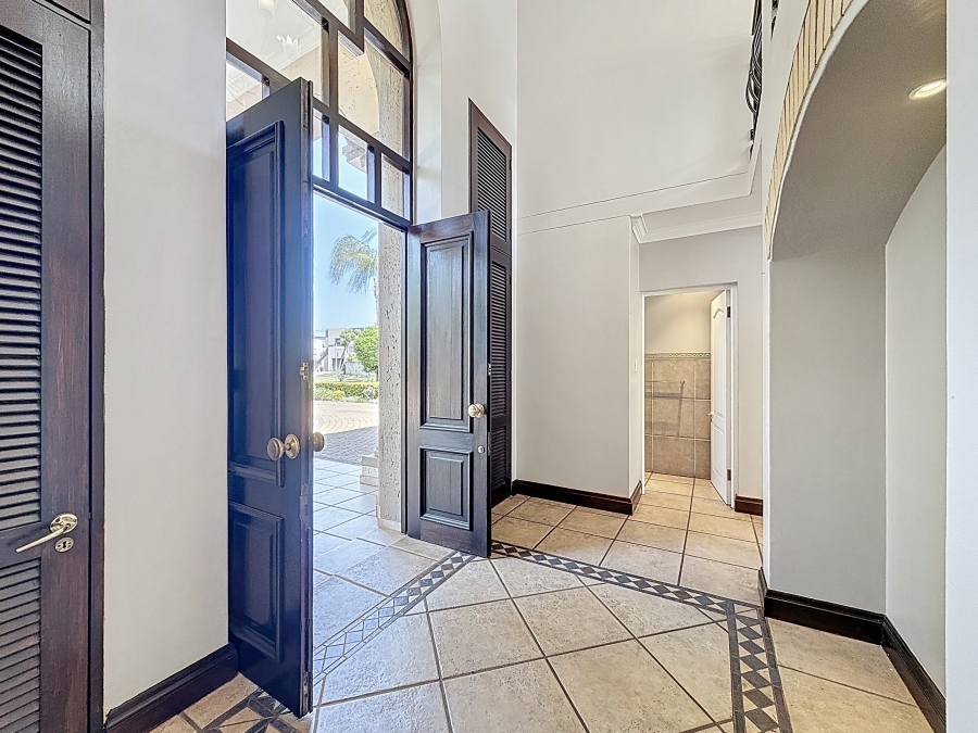 4 Bedroom Property for Sale in Silver Lakes Golf Estate Gauteng