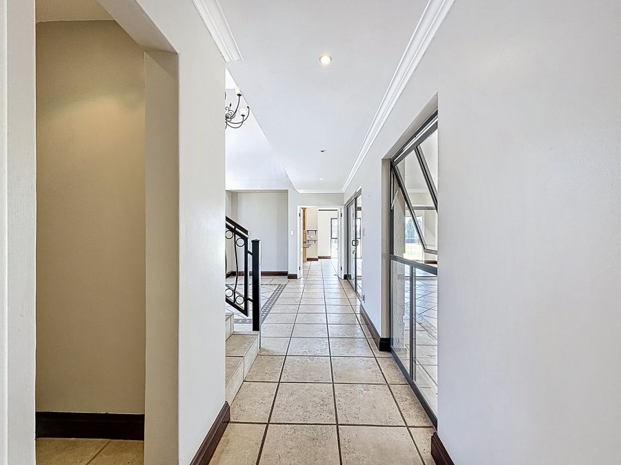 4 Bedroom Property for Sale in Silver Lakes Golf Estate Gauteng
