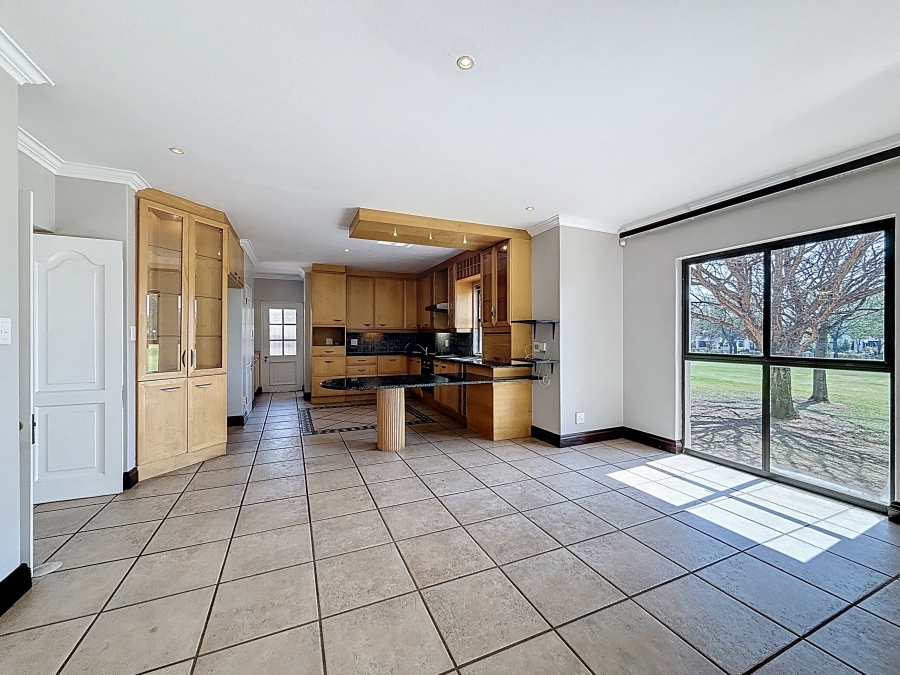 4 Bedroom Property for Sale in Silver Lakes Golf Estate Gauteng
