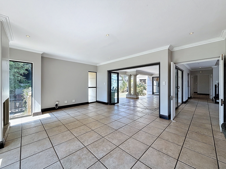 4 Bedroom Property for Sale in Silver Lakes Golf Estate Gauteng