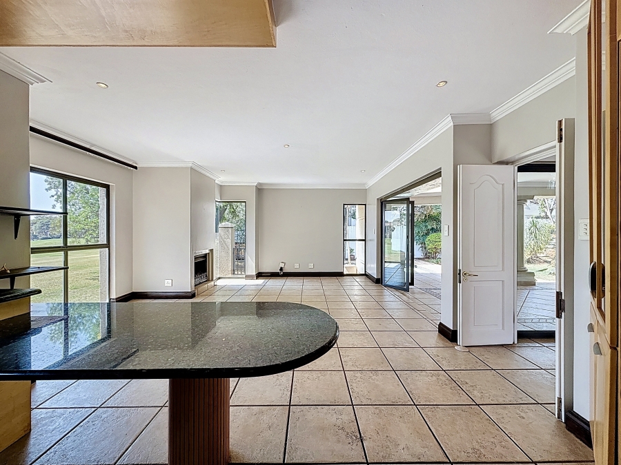 4 Bedroom Property for Sale in Silver Lakes Golf Estate Gauteng