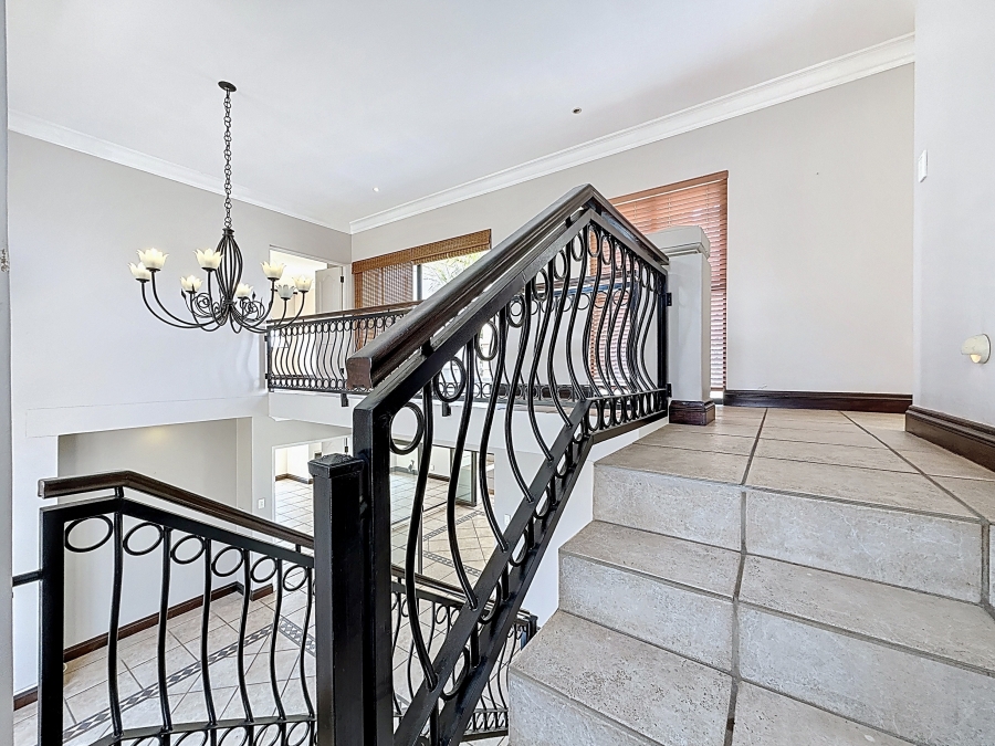 4 Bedroom Property for Sale in Silver Lakes Golf Estate Gauteng