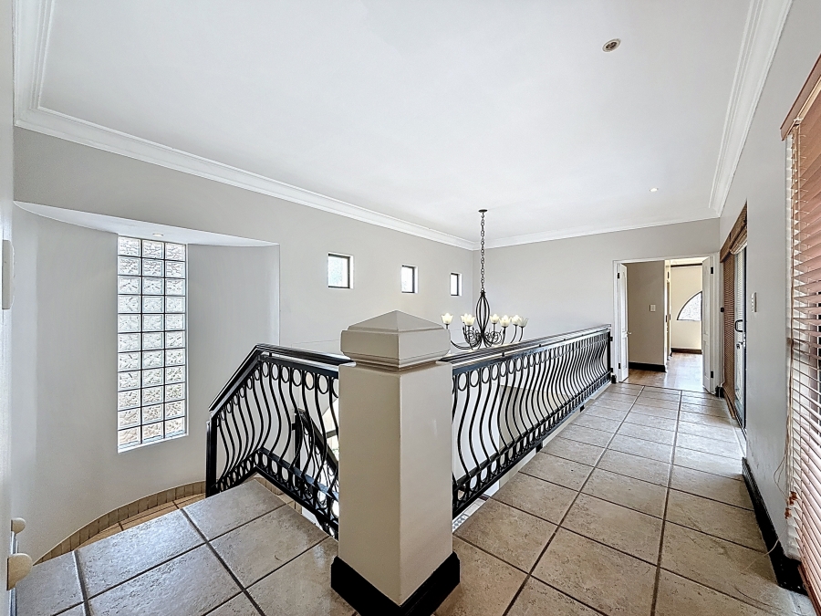4 Bedroom Property for Sale in Silver Lakes Golf Estate Gauteng