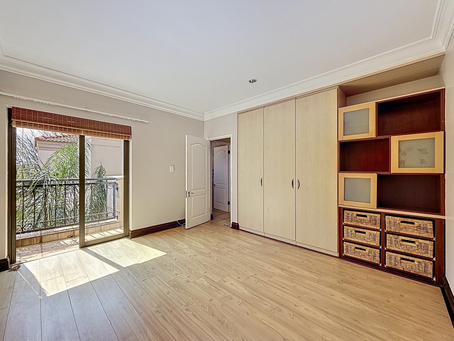 4 Bedroom Property for Sale in Silver Lakes Golf Estate Gauteng