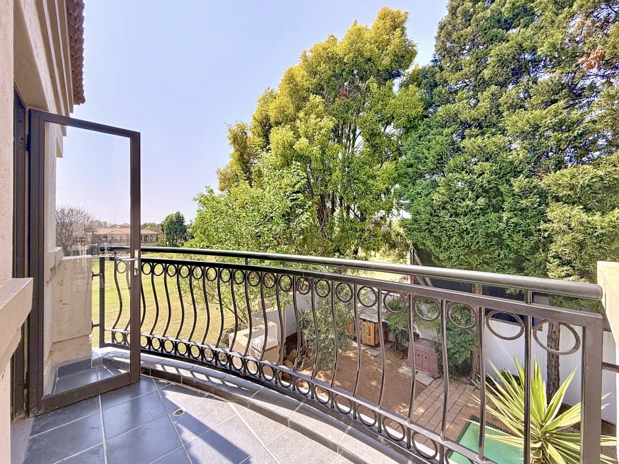 4 Bedroom Property for Sale in Silver Lakes Golf Estate Gauteng