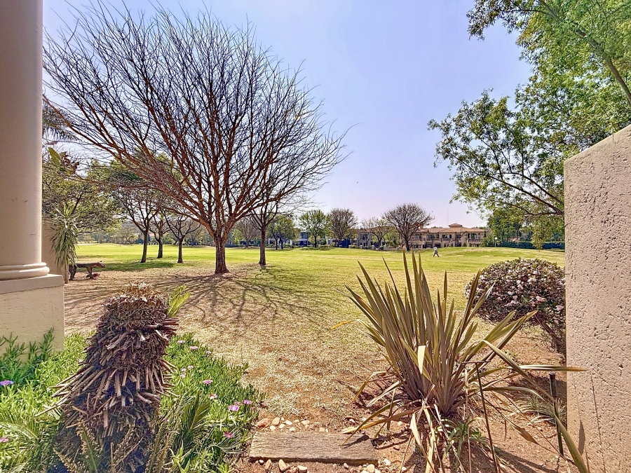 4 Bedroom Property for Sale in Silver Lakes Golf Estate Gauteng