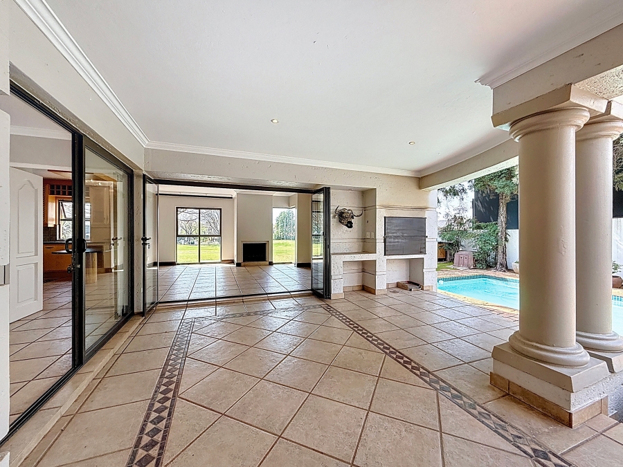 4 Bedroom Property for Sale in Silver Lakes Golf Estate Gauteng