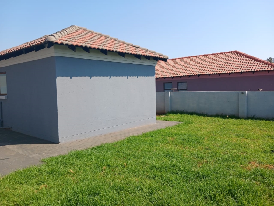 To Let 3 Bedroom Property for Rent in Amandasig Gauteng