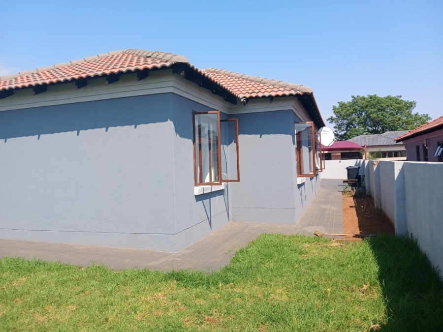 To Let 3 Bedroom Property for Rent in Amandasig Gauteng