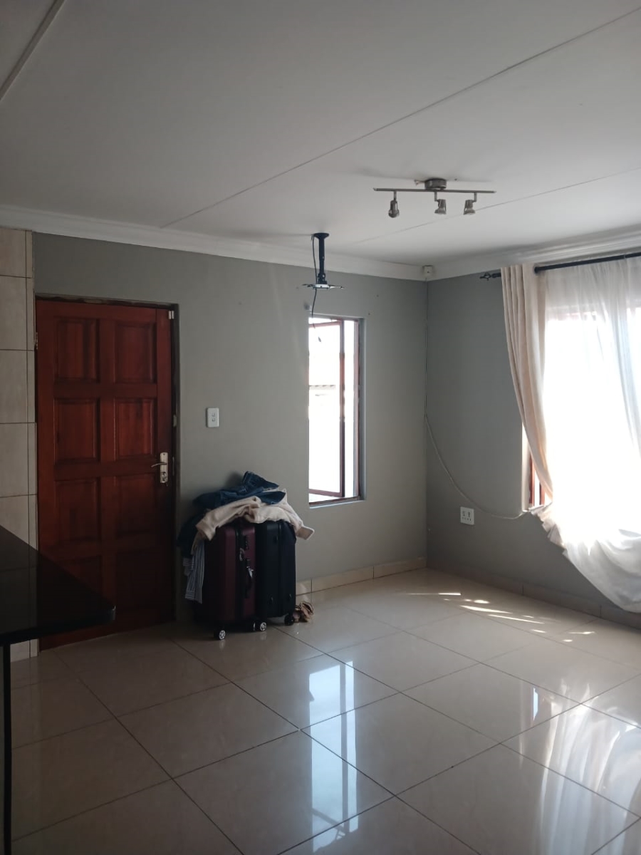 To Let 3 Bedroom Property for Rent in Amandasig Gauteng