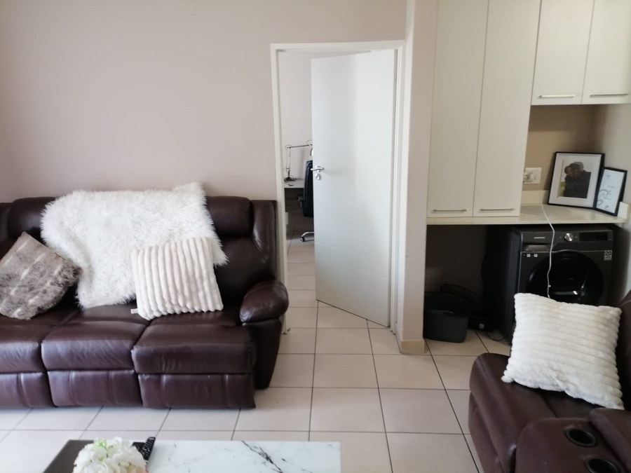 To Let 2 Bedroom Property for Rent in Montana Gauteng
