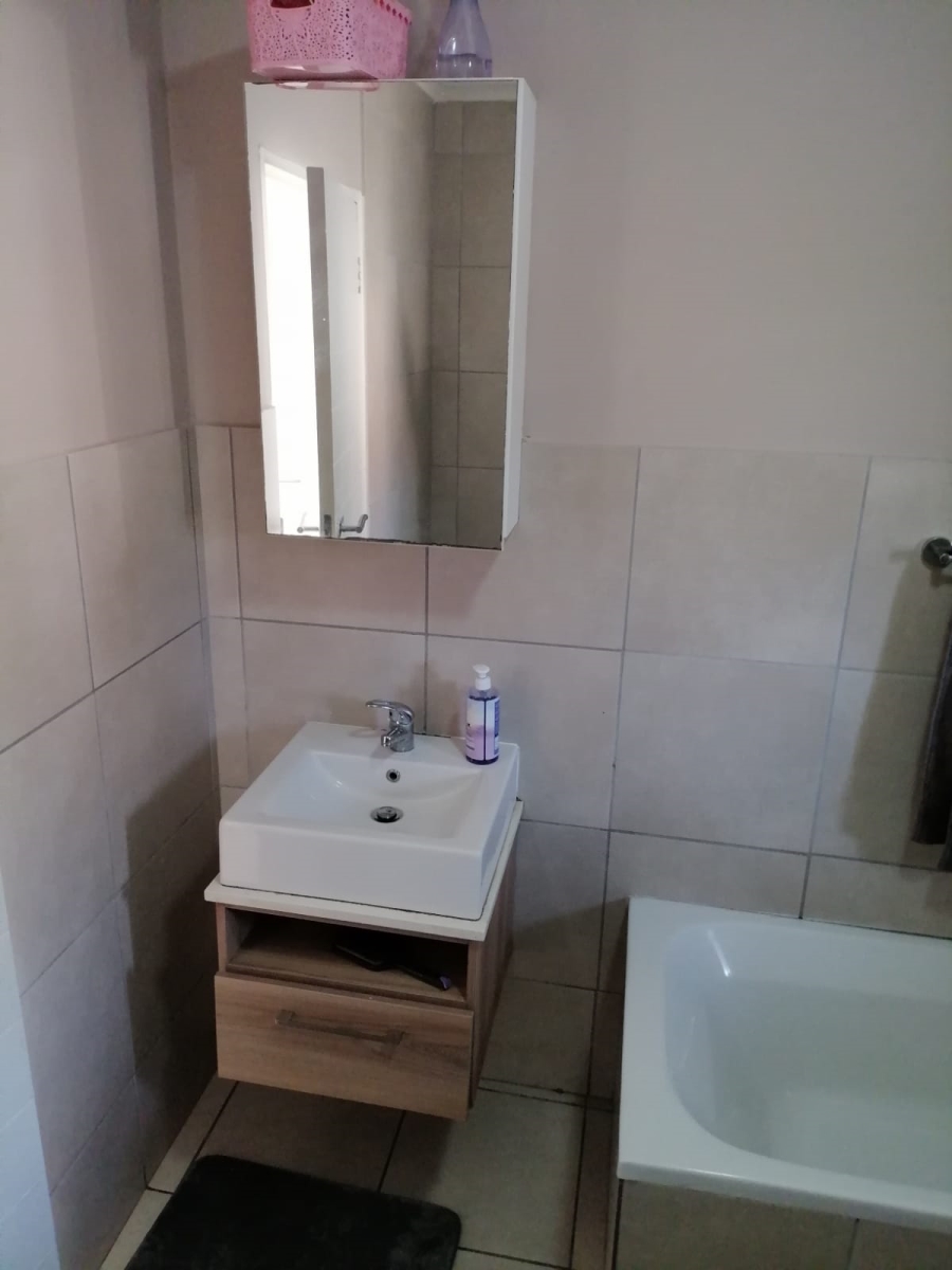 To Let 2 Bedroom Property for Rent in Montana Gauteng