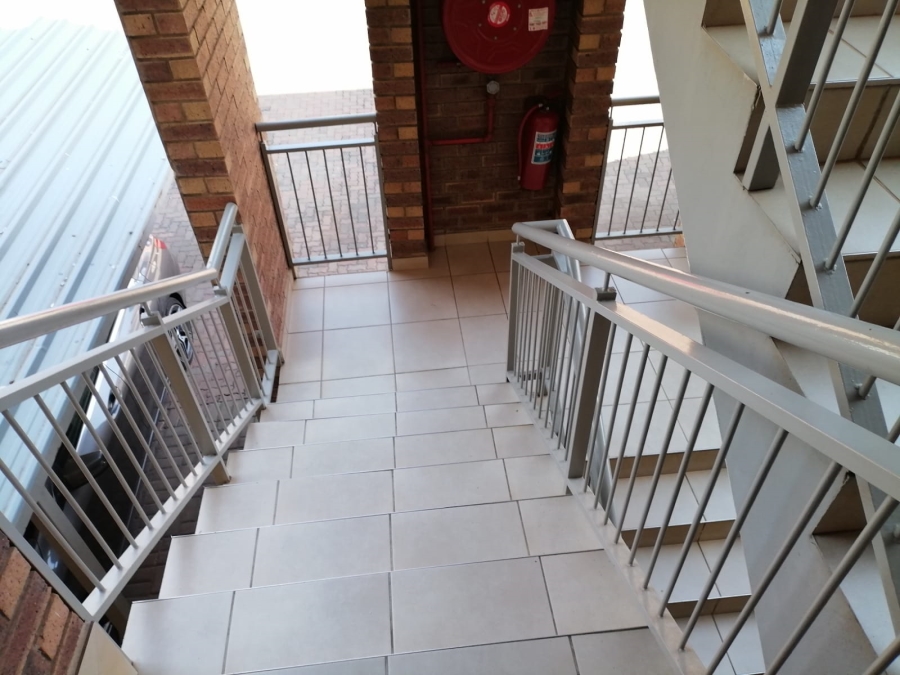 To Let 2 Bedroom Property for Rent in Montana Gauteng