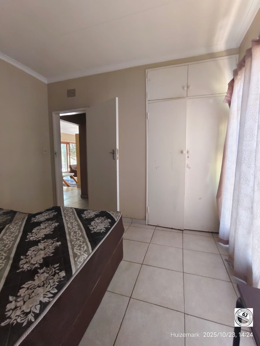 4 Bedroom Property for Sale in Vanderbijlpark SE 6 Gauteng