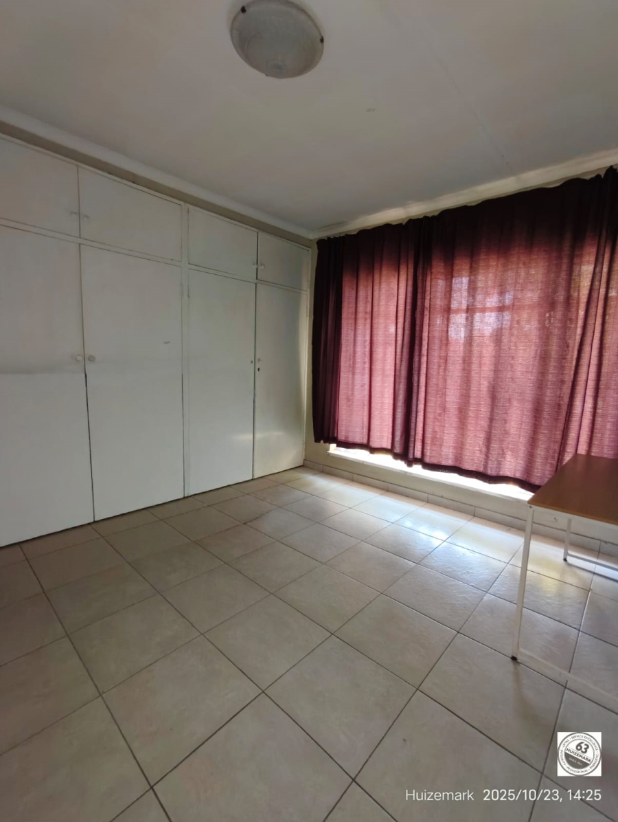 4 Bedroom Property for Sale in Vanderbijlpark SE 6 Gauteng