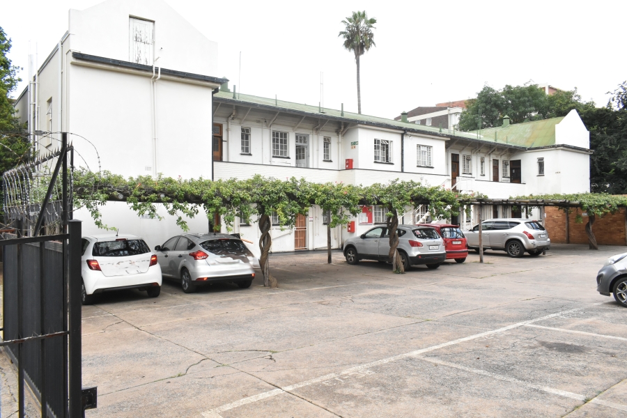 1 Bedroom Property for Sale in Sunnyside Gauteng