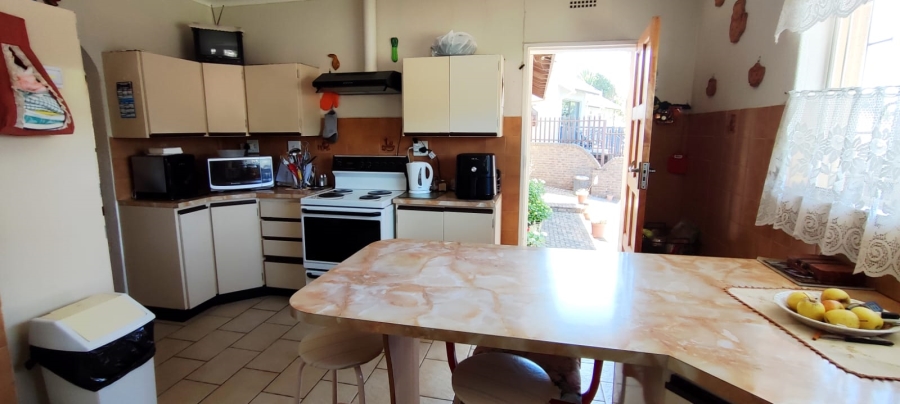 3 Bedroom Property for Sale in Rangeview Gauteng