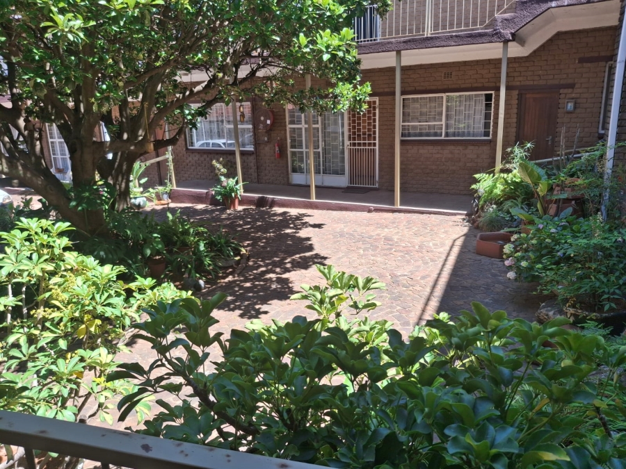 2 Bedroom Property for Sale in Greenhills Gauteng