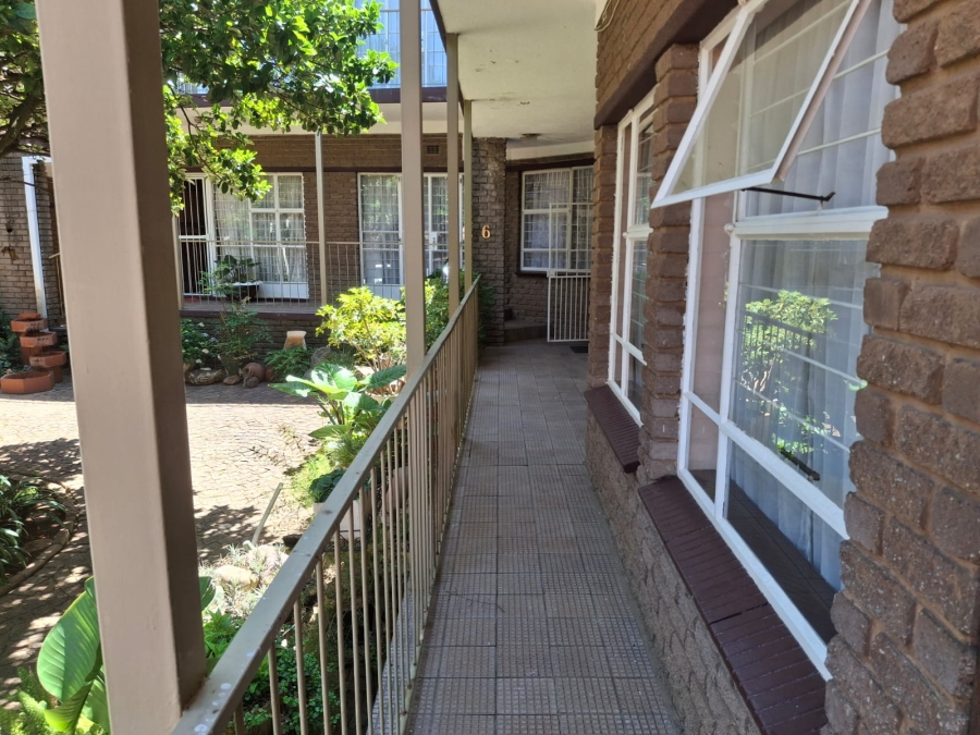2 Bedroom Property for Sale in Greenhills Gauteng