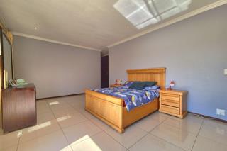 6 Bedroom Property for Sale in Parkrand Gauteng