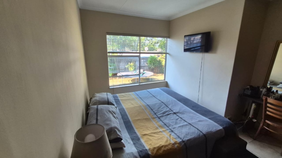 4 Bedroom Property for Sale in Hennopspark Gauteng