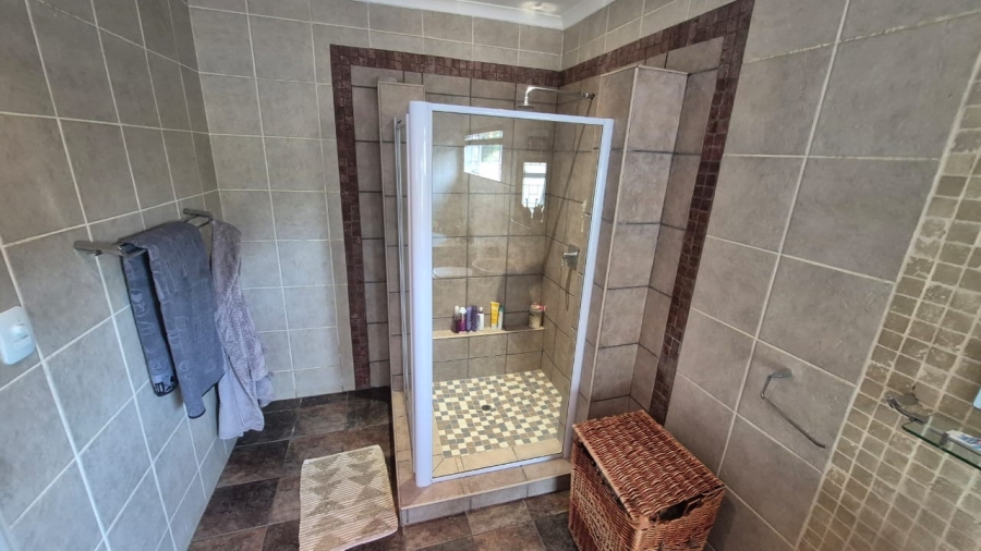 4 Bedroom Property for Sale in Hennopspark Gauteng