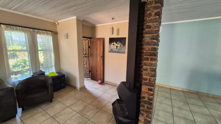 4 Bedroom Property for Sale in Hennopspark Gauteng