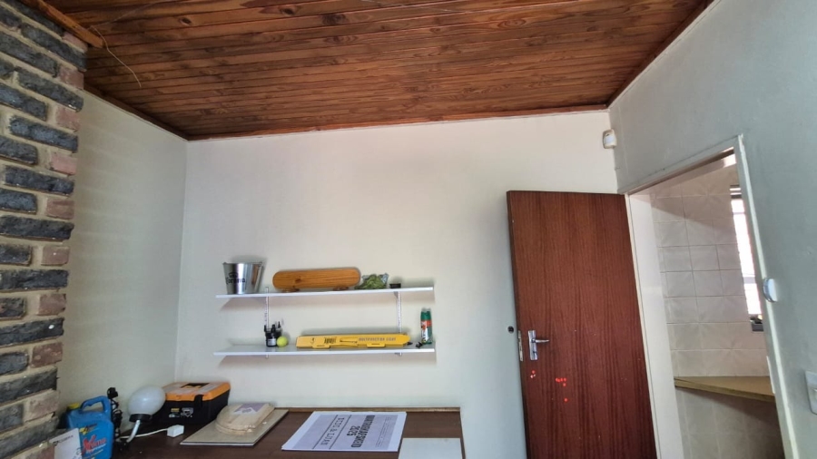 4 Bedroom Property for Sale in Hennopspark Gauteng