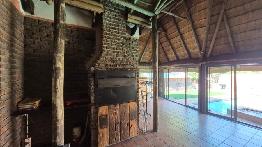 4 Bedroom Property for Sale in Hennopspark Gauteng