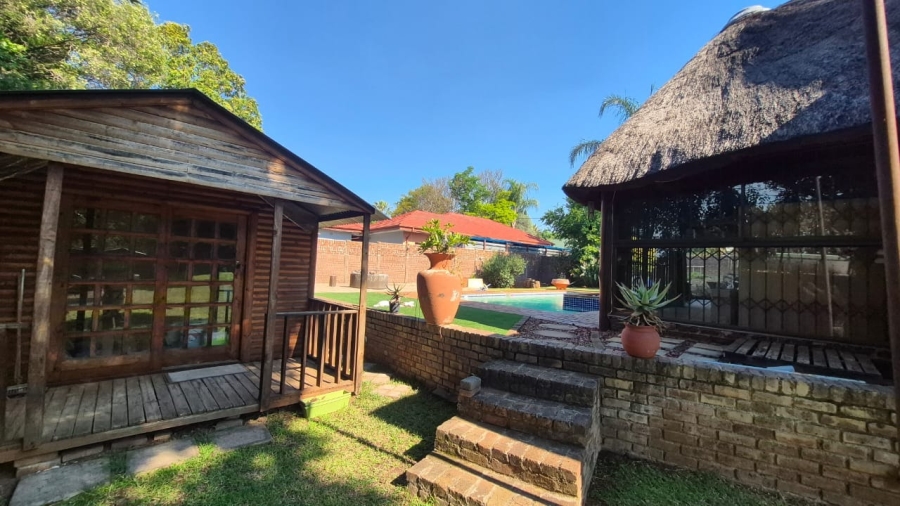 4 Bedroom Property for Sale in Hennopspark Gauteng